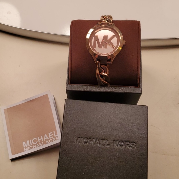 Michael kors watch main image 4